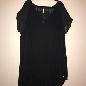 NEVER WORN FREE PEOPLE TUNIC!